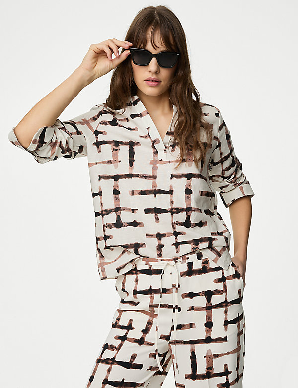 Popover-Bluse mit V-Ausschnitt, hohem Leinenanteil und Muster - DE