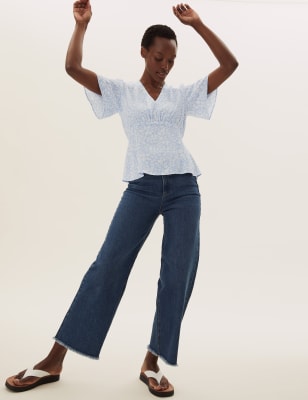 

Womens M&S Collection Oberteil mit Tiermuster, V-Ausschnitt und Engelsärmeln - Blue Mix, Blue Mix