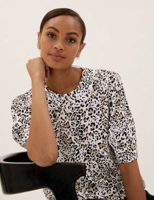 Animal Print Peter Pan Collar Top