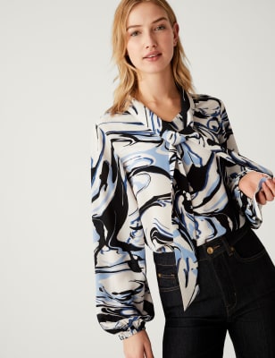 

Womens M&S Collection Gemusterte Bluse mit Schleifenkragen - Ivory Mix, Ivory Mix