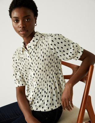 Printed Collared Shirred Puff Sleeve Blouse