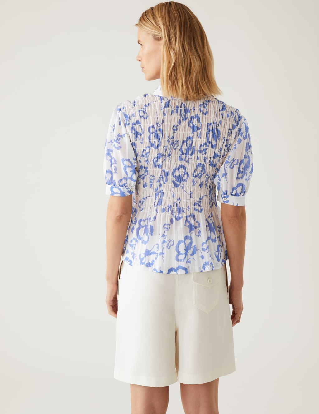 Printed Collared Shirred Puff Sleeve Blouse image 4
