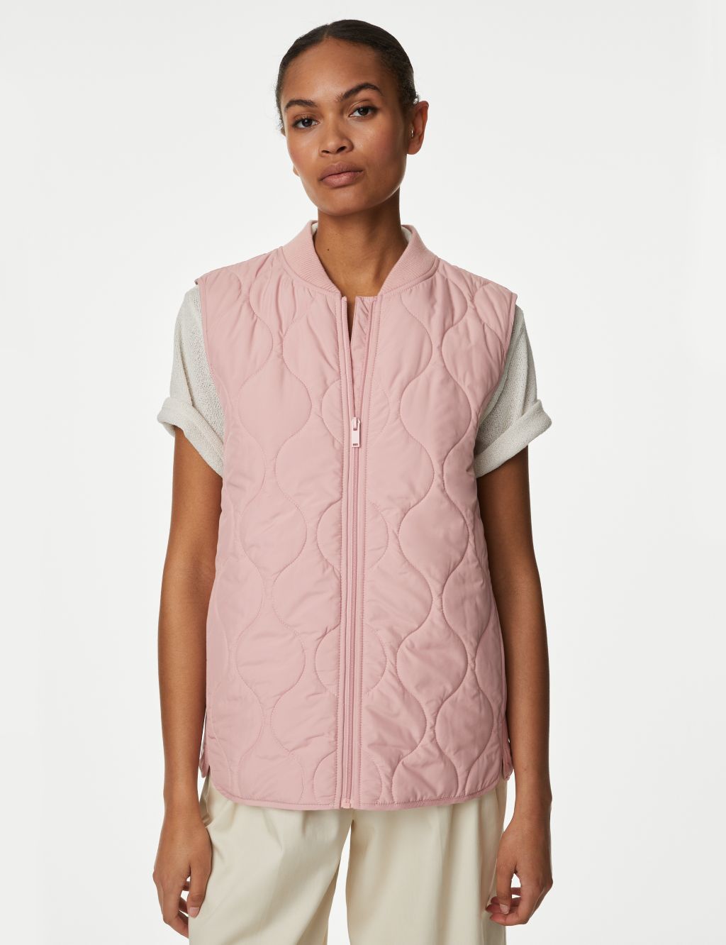 Recycled Thermowarmth™ Lightweight Quilted Gilet image 2