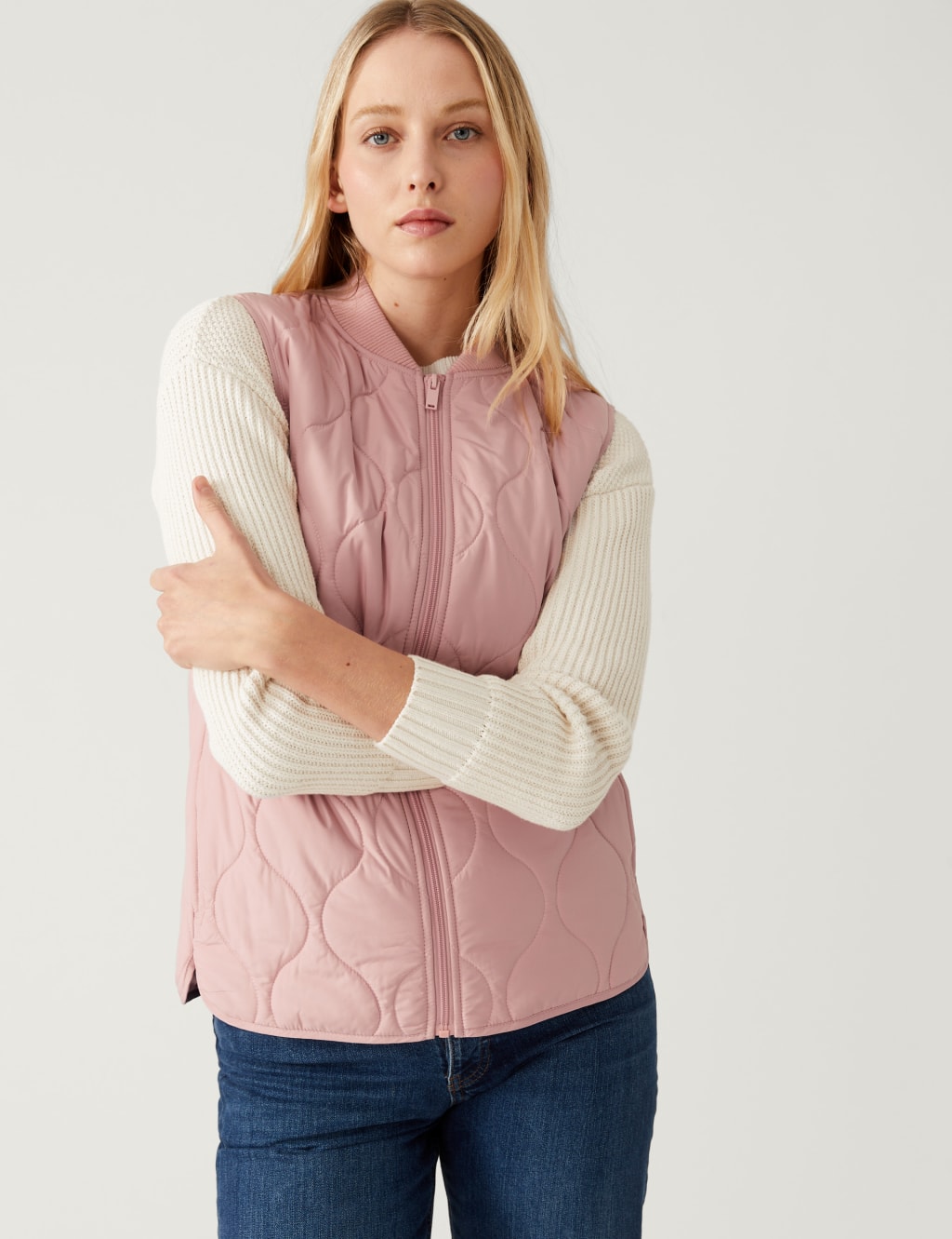 Recycled Thermowarmth™ Lightweight Quilted Gilet image 6