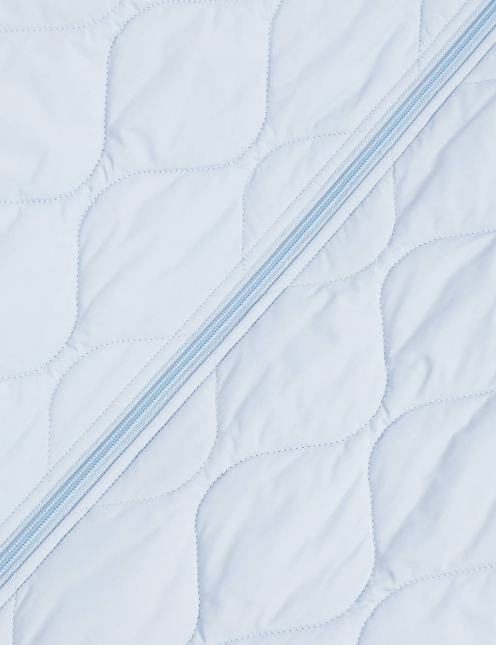 Recycled Thermowarmth™ Lightweight Quilted Jacket image 6