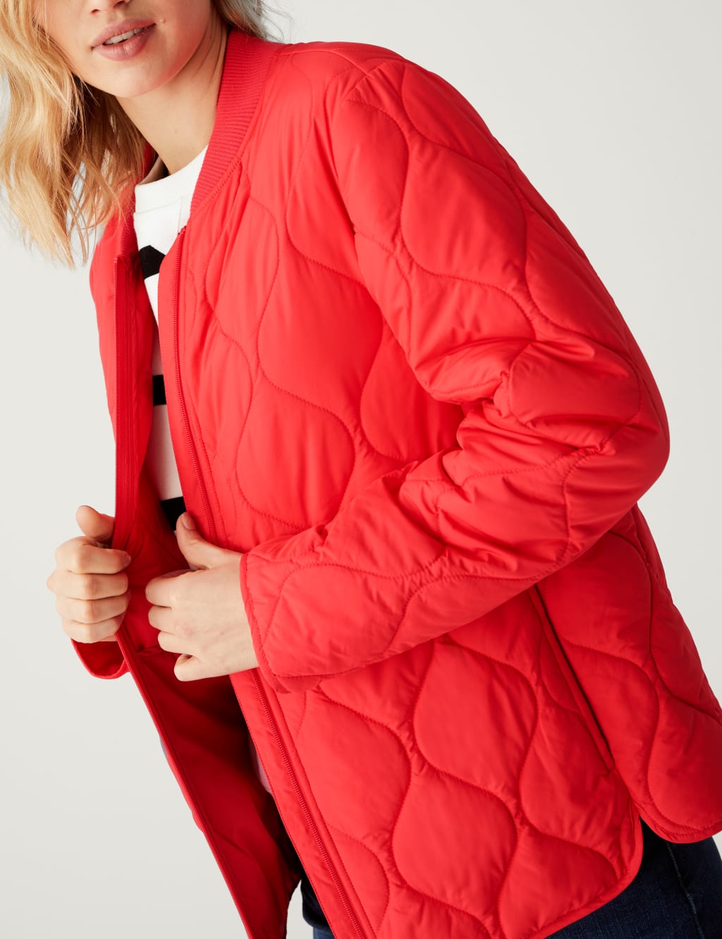 Recycled Thermowarmth™ Lightweight Quilted Jacket image 3
