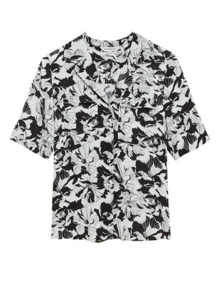 

Womens Autograph Floral Collared Short Sleeve Boxy Top - Black Mix, Black Mix