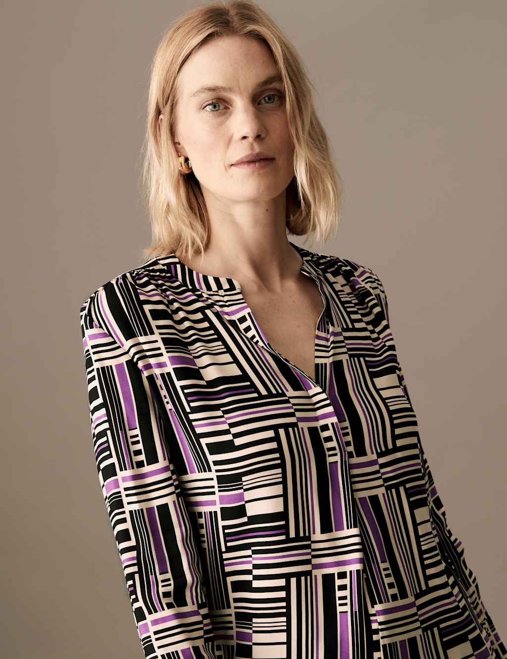 Printed Notch Neck Popover Blouse image 3