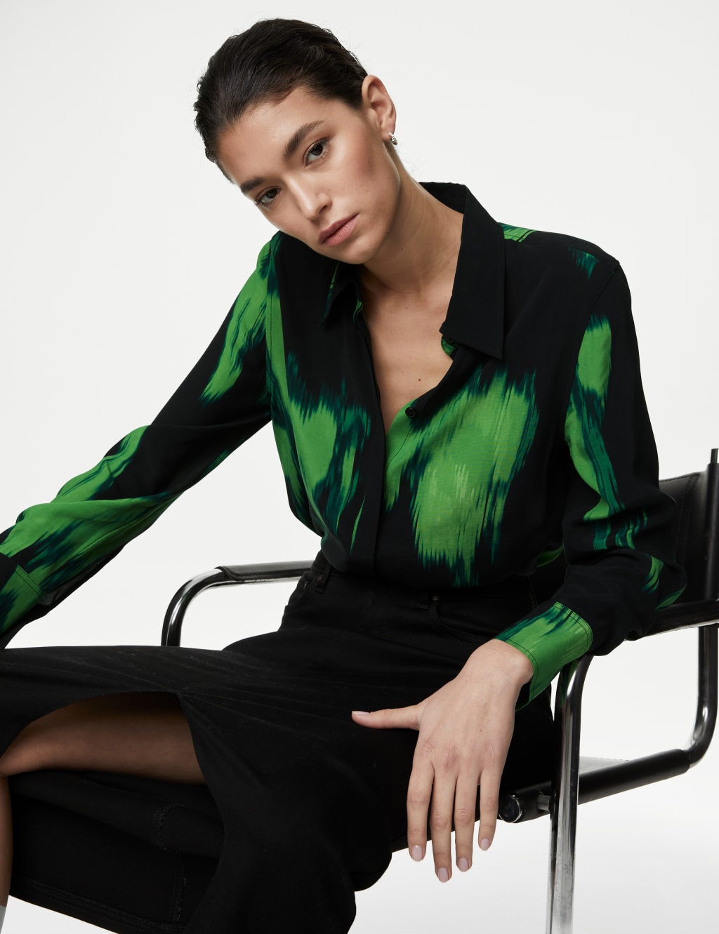Cupro Rich Printed Collared Shirt image 5