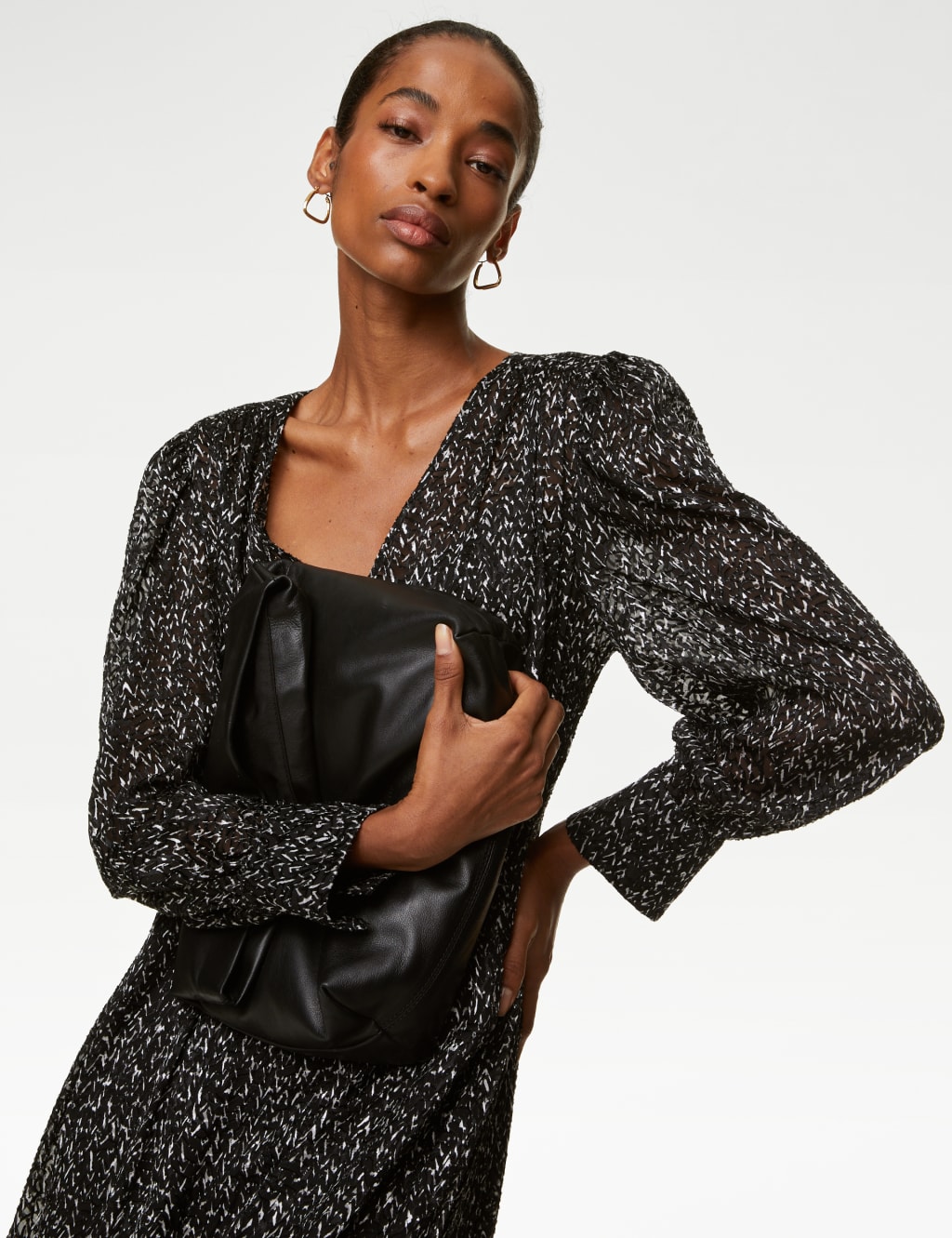 Printed V-Neck Midaxi Waisted Dress image 6