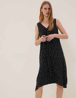  Robe midi style tube 100 % soie à col en V avec imprimé - Black Mix