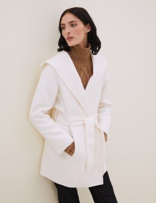 Short wool outlet coat with hood