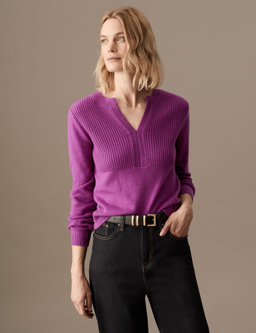 Notch Neck Jumper with Wool image 3