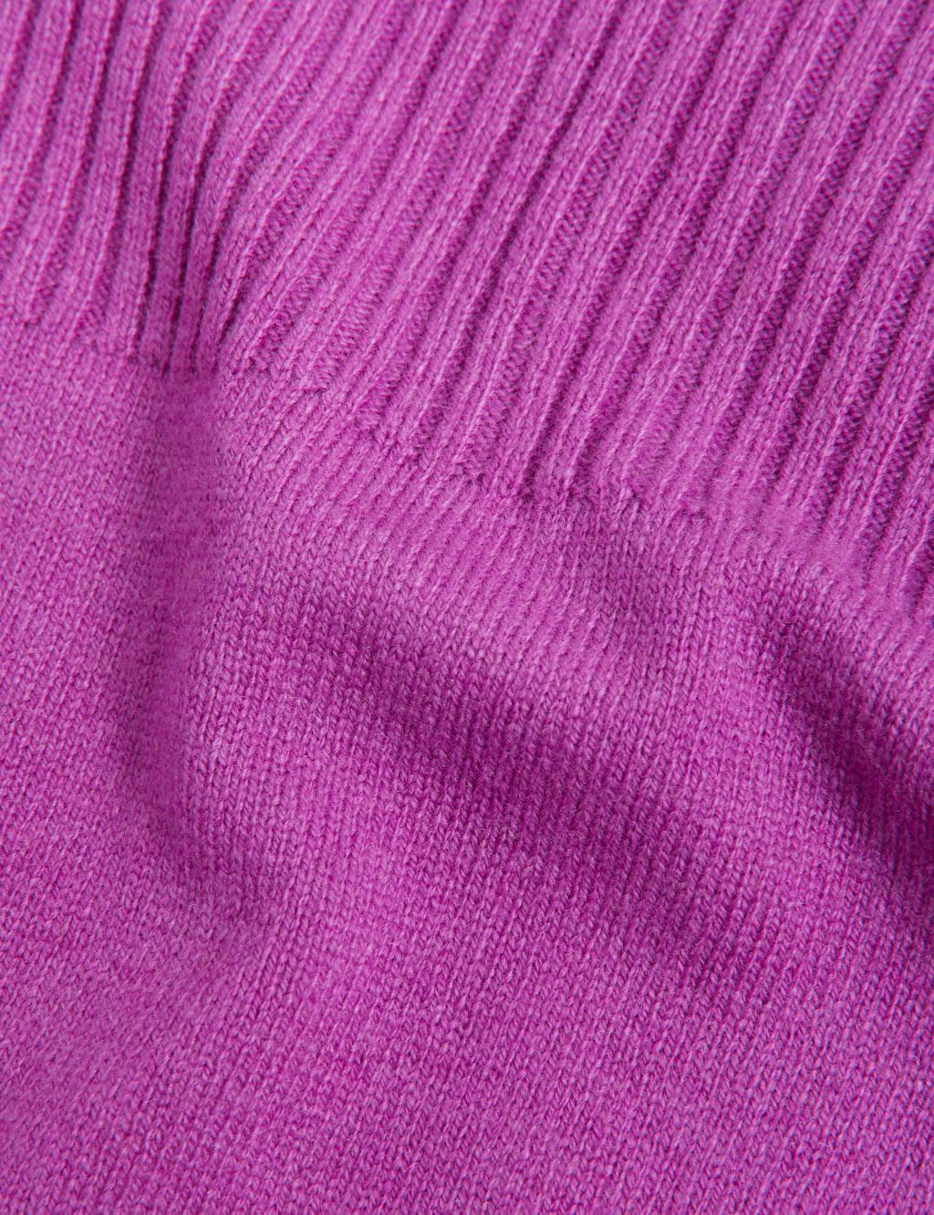 Notch Neck Jumper with Wool image 5