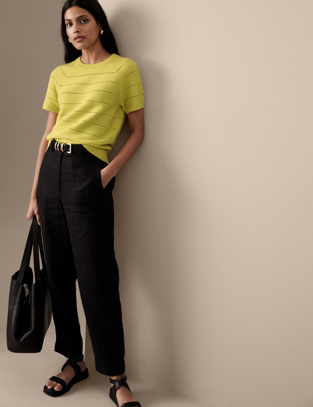 Ribbed Round Neck Knitted Top image 2