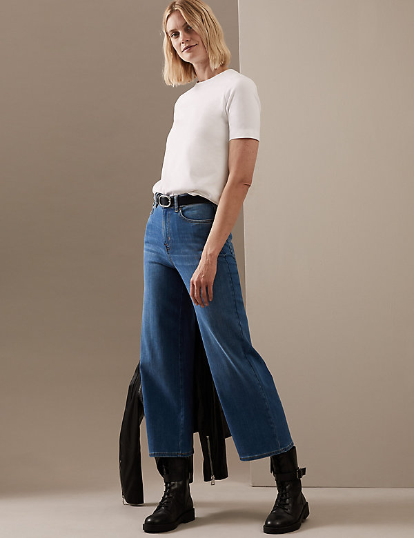 جينز قصير بتصميم ساق واسعة وخصر مرتفع - BH