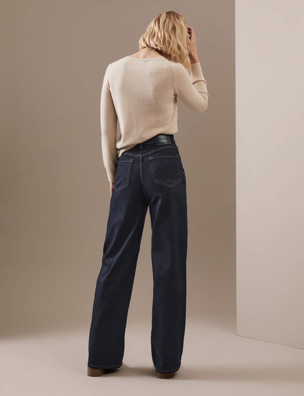 Luxury High Waisted Wide Leg Jeans image 3