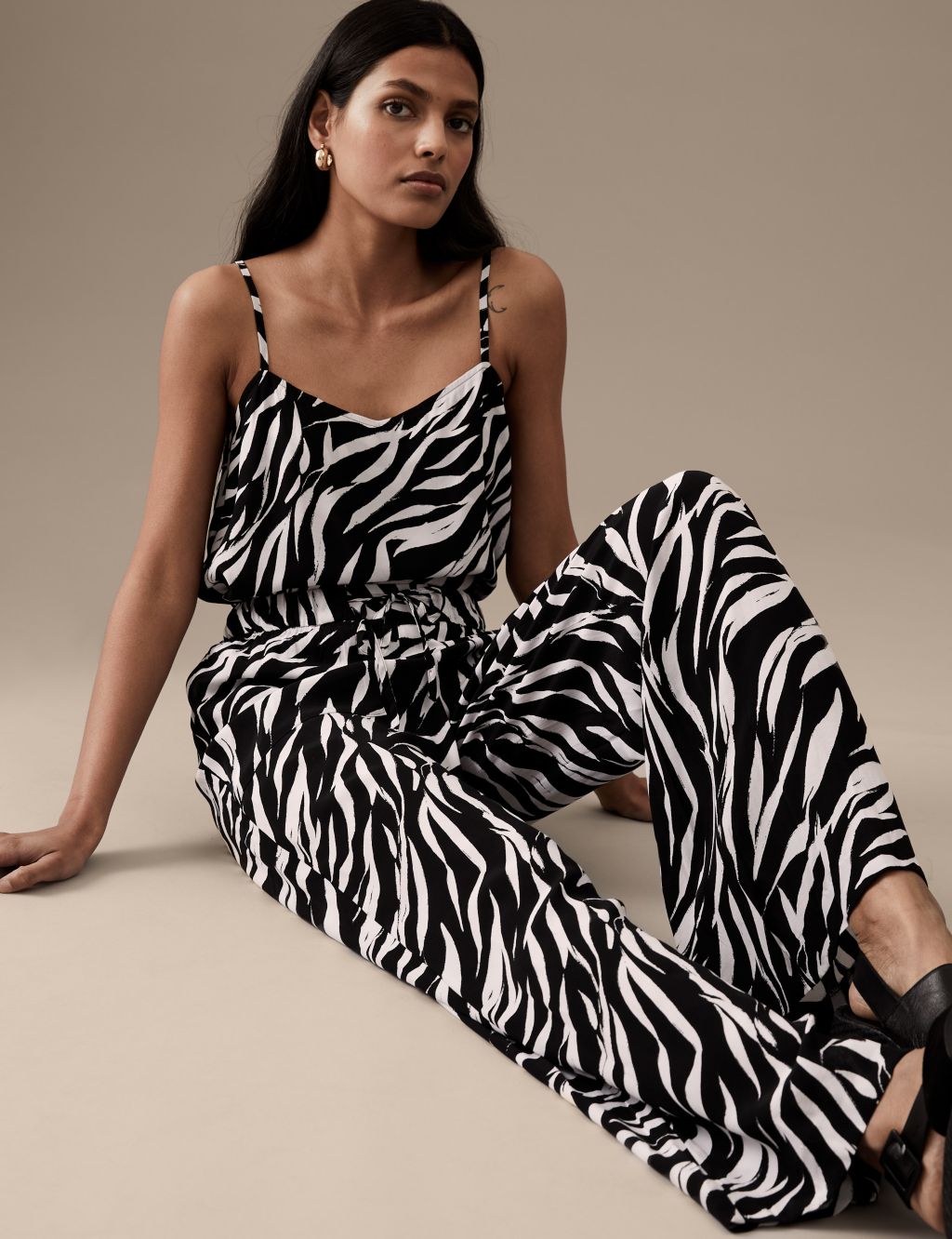 Printed Wide Leg Trousers image 2