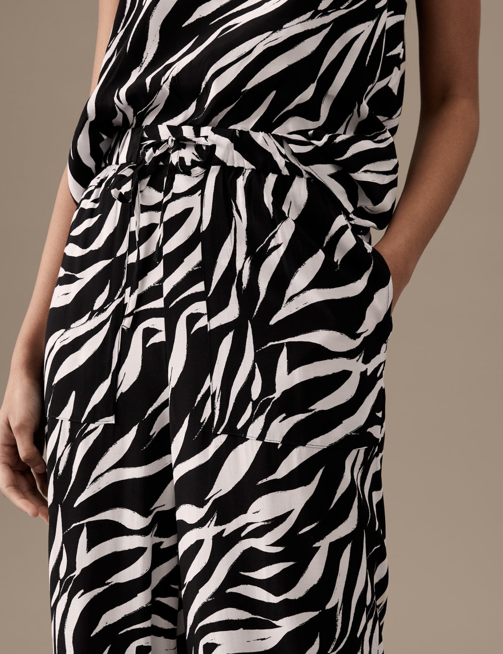 Printed Wide Leg Trousers image 3