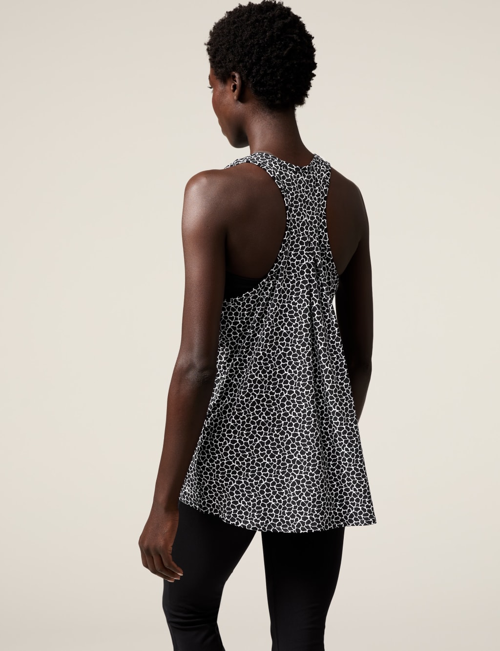 Scoop Neck Relaxed Sleeveless Yoga Top image 4