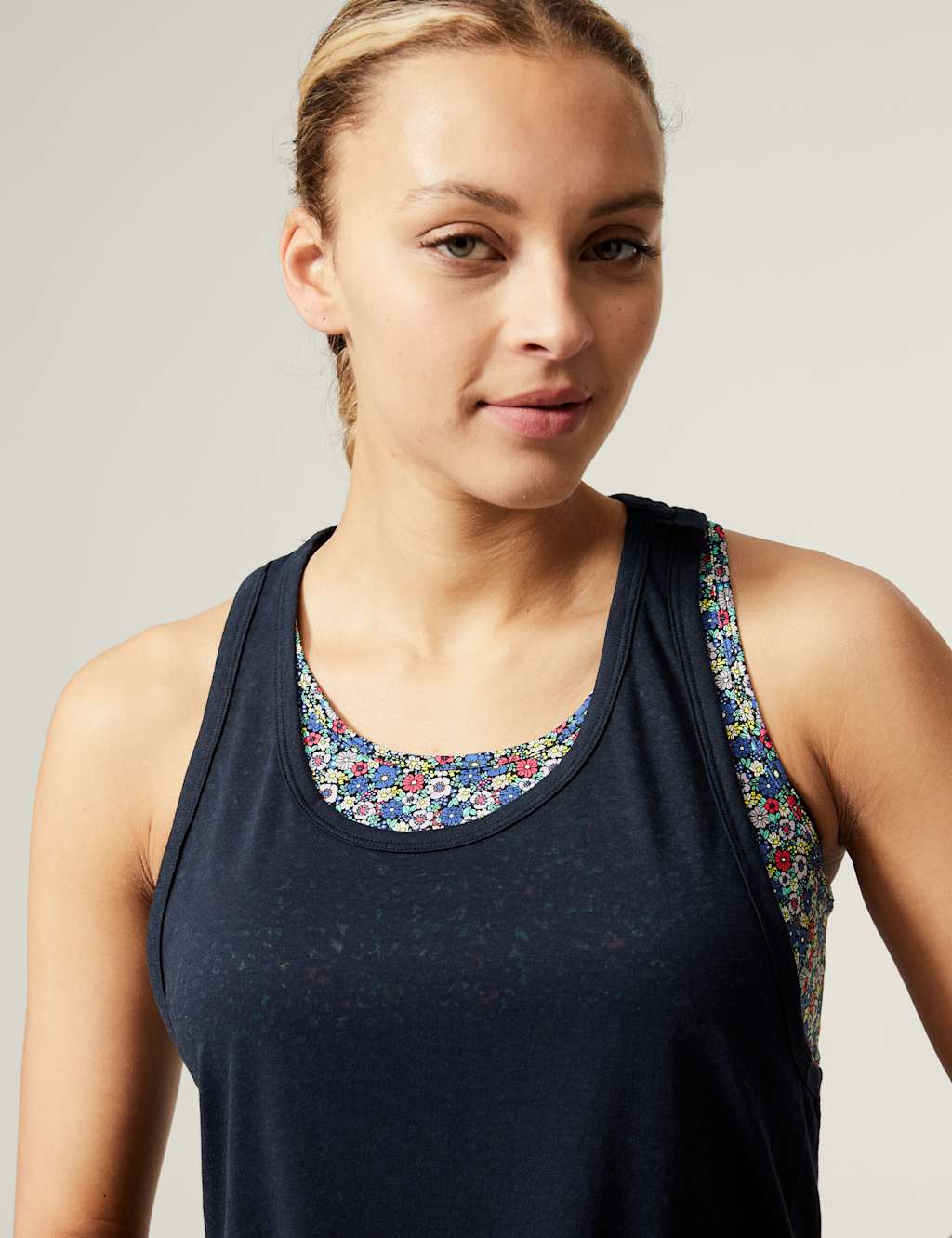 Printed 2-in-1 Vest Top image 3