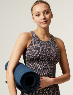 

Womens Goodmove Printed High Neck Padded Yoga Crop Top - Carbon, Carbon