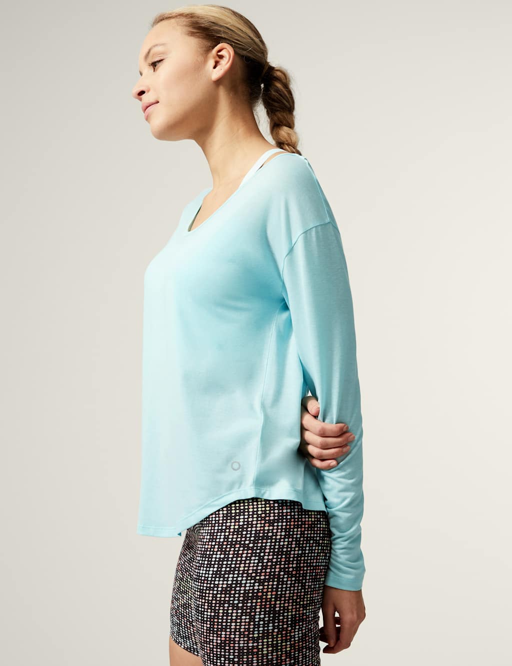 Scoop Neck Cross Back Yoga Top image 5