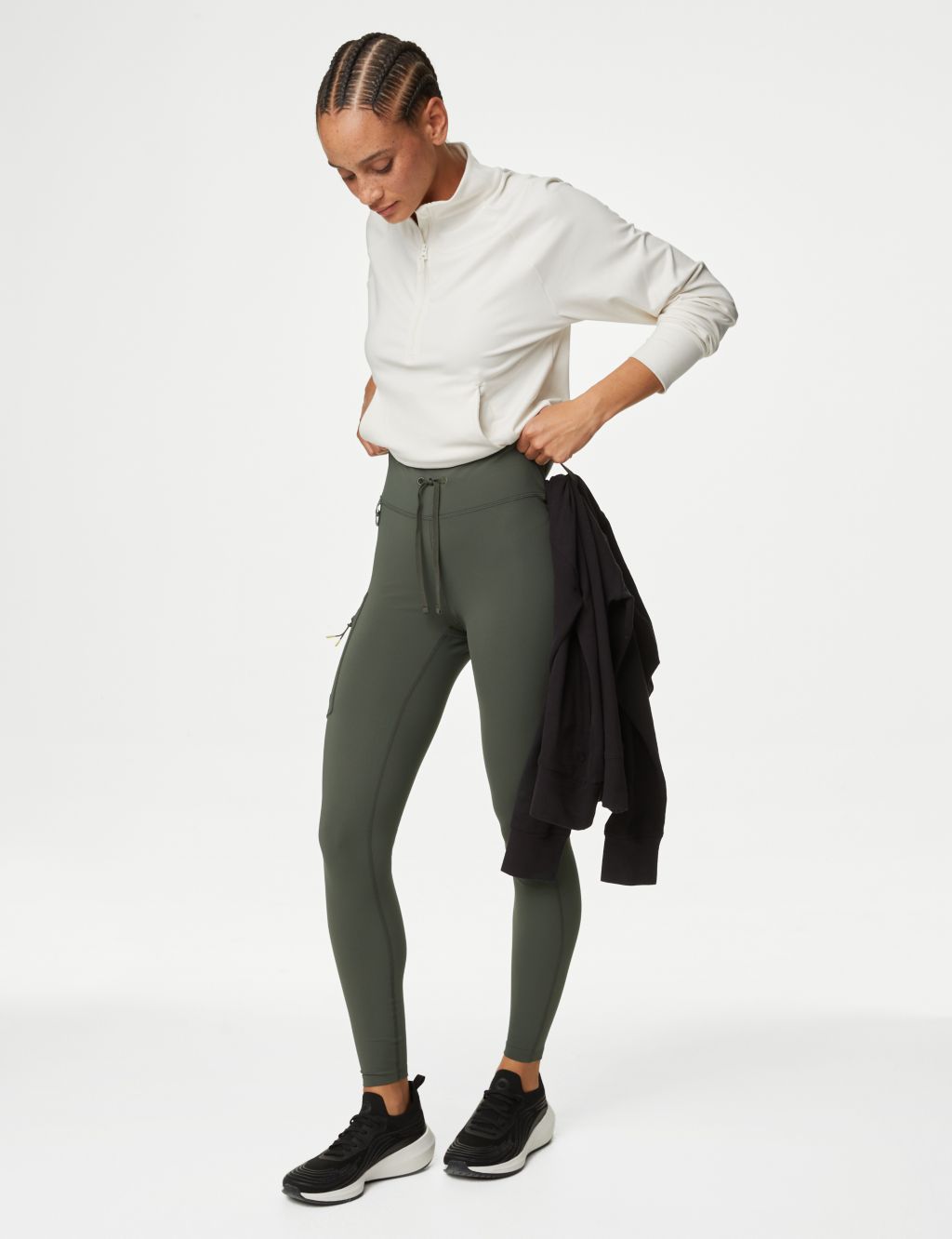 Olive green timberlands  Outfits with leggings, Green leggings outfit,  Olive green outfit