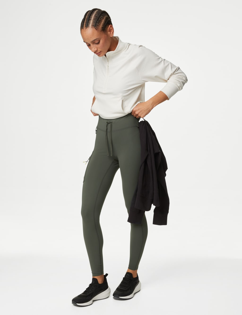 Olive green timberlands  Outfits with leggings, Green leggings outfit,  Olive green outfit