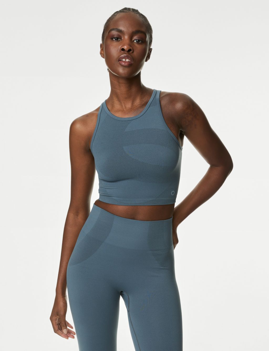 Scoop Neck Seamless Fitted Crop Top image 4