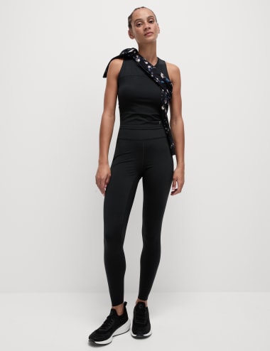 M&S' €36 Gym Leggings Will Go The Distance In Your Wardrobe