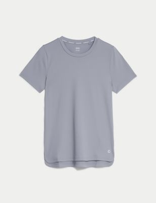 Scoop Neck Fitted T-Shirt