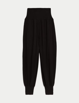 Gaiam Women's Jogger Yoga Pants - Mid Rise Waist Performance Fleece Jogging  Bottoms - Black (Tap Shoe), X-Small