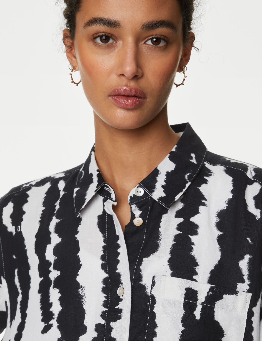 Pure Linen Printed Collared Relaxed Shirt image 4