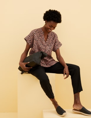 

M&S Collection Blusa de escote en pico 100% lino con estampado animalWomens - Brown Mix, Brown Mix