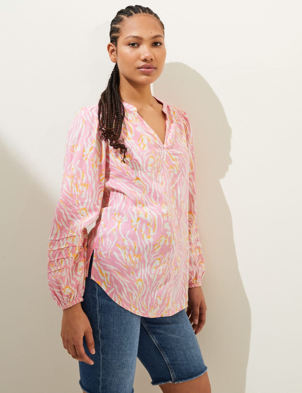 Linen Rich Printed V-Neck Relaxed Blouse image 2