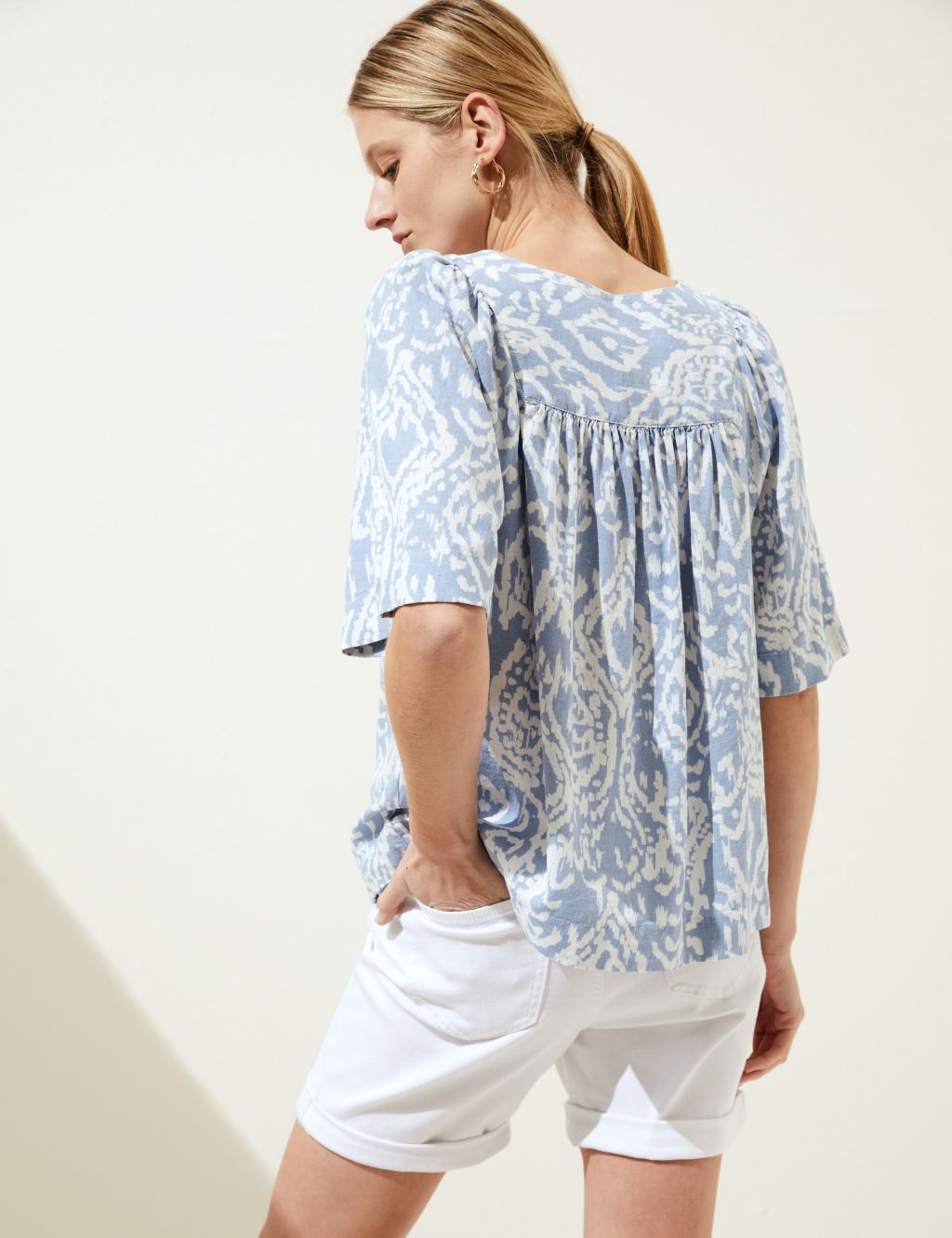 Linen Rich Printed V-Neck Relaxed Blouse image 4