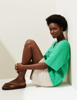 

Womens M&S Collection Gestreifte Bluse mit V-Ausschnitt und hohem Leinenanteil - Green Mix, Green Mix
