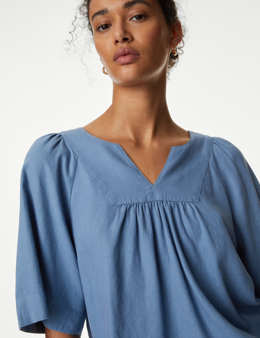 Linen Rich V-Neck Relaxed Blouse image 3