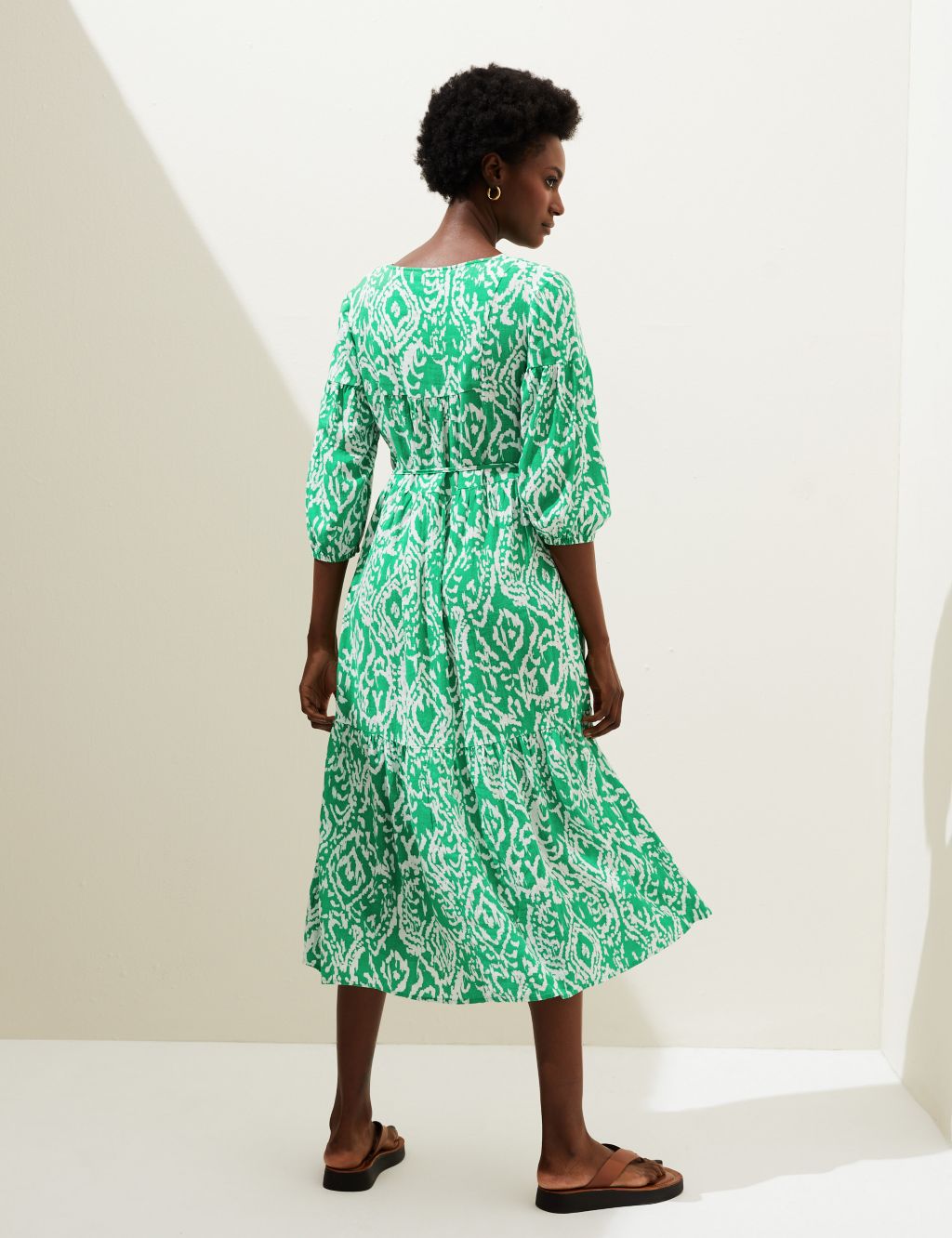 Linen Blend Printed V-Neck Midi Dress image 4