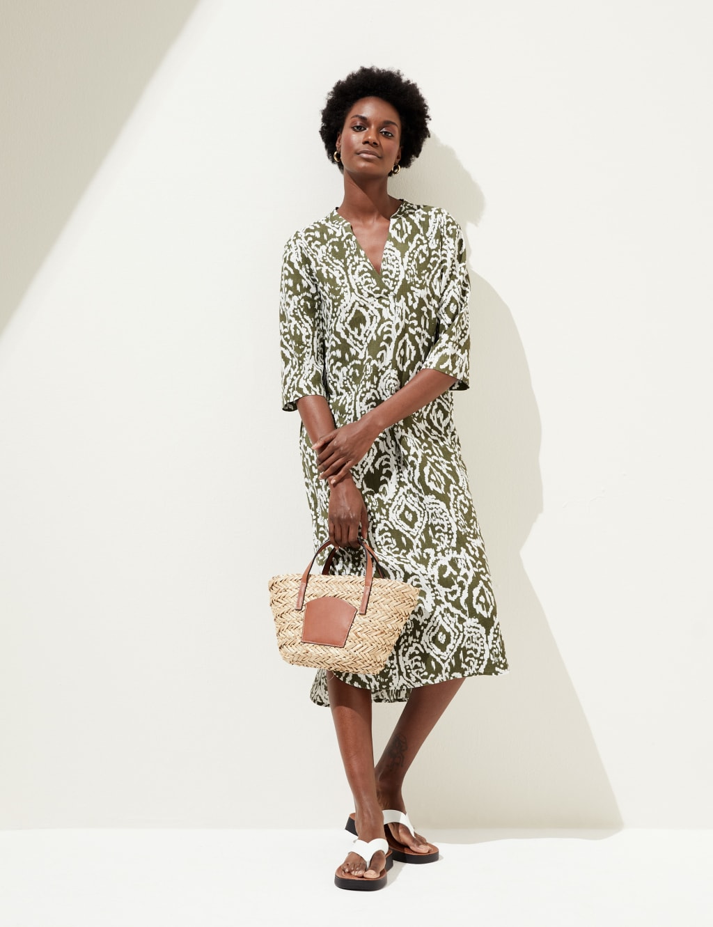 Linen Rich Printed V-Neck Tunic image 2