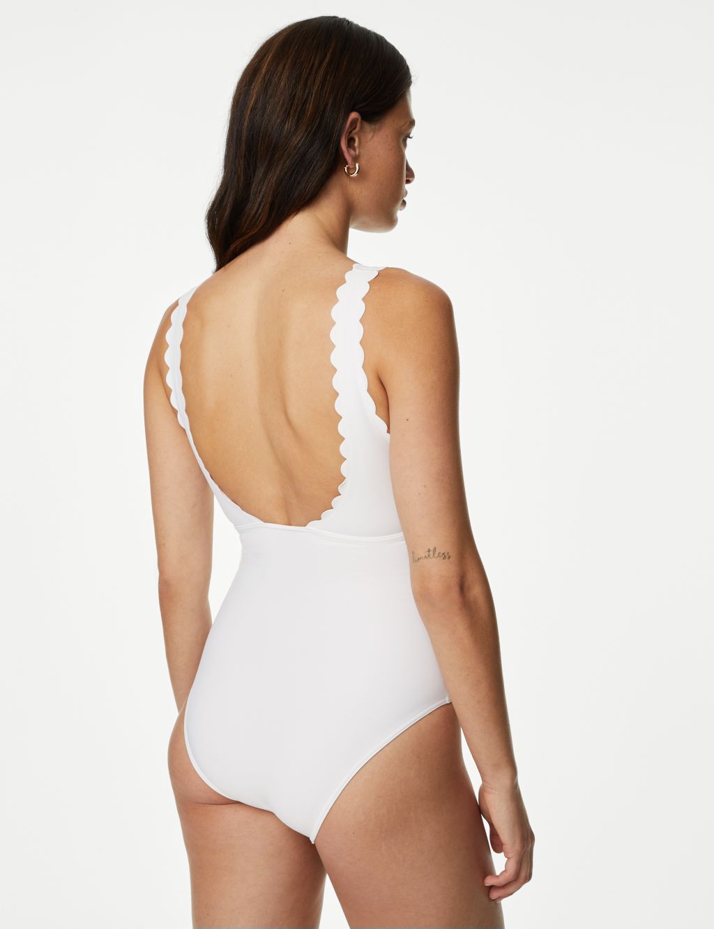 Padded Scallop Plunge Swimsuit image 3