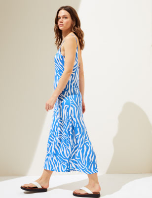 Scoop neck clearance maxi dress