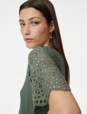 

Womens Per Una T-Shirt aus reiner Baumwolle mit Lochstickereidetail - Antique Green, Antique Green