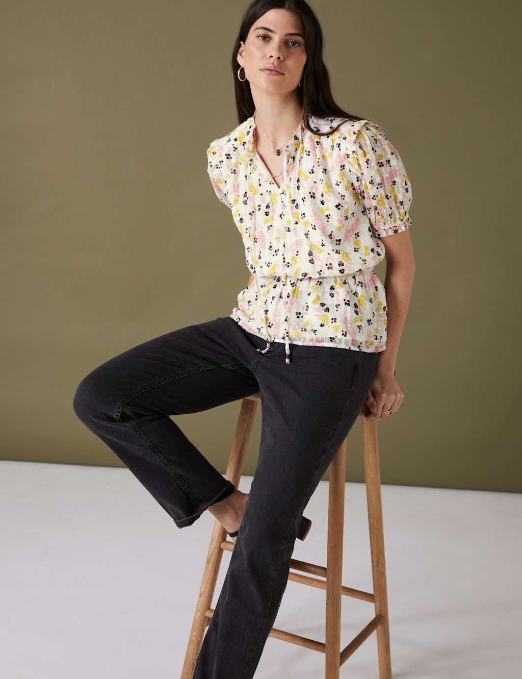 Sparkly Floral Waisted Blouse image 3