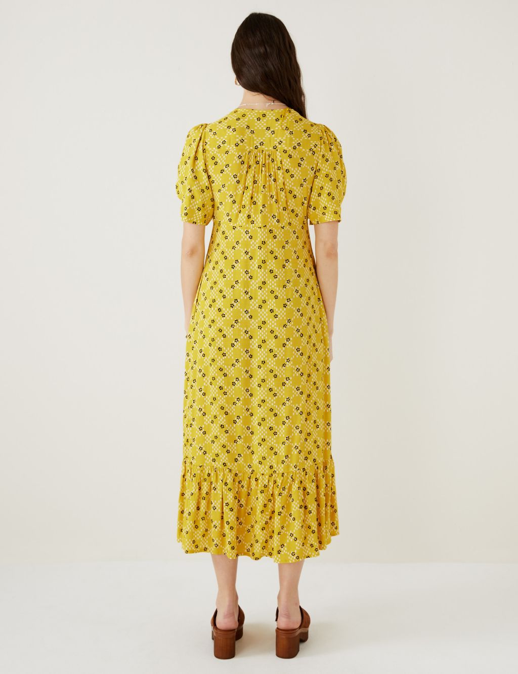 Printed V-Neck Midi Tiered Tea Dress image 4