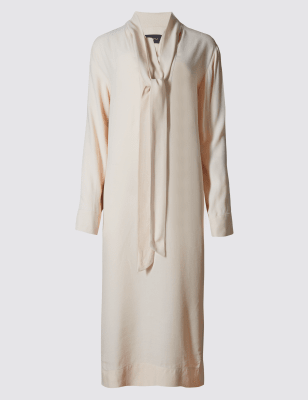 long sleeve dress with bow