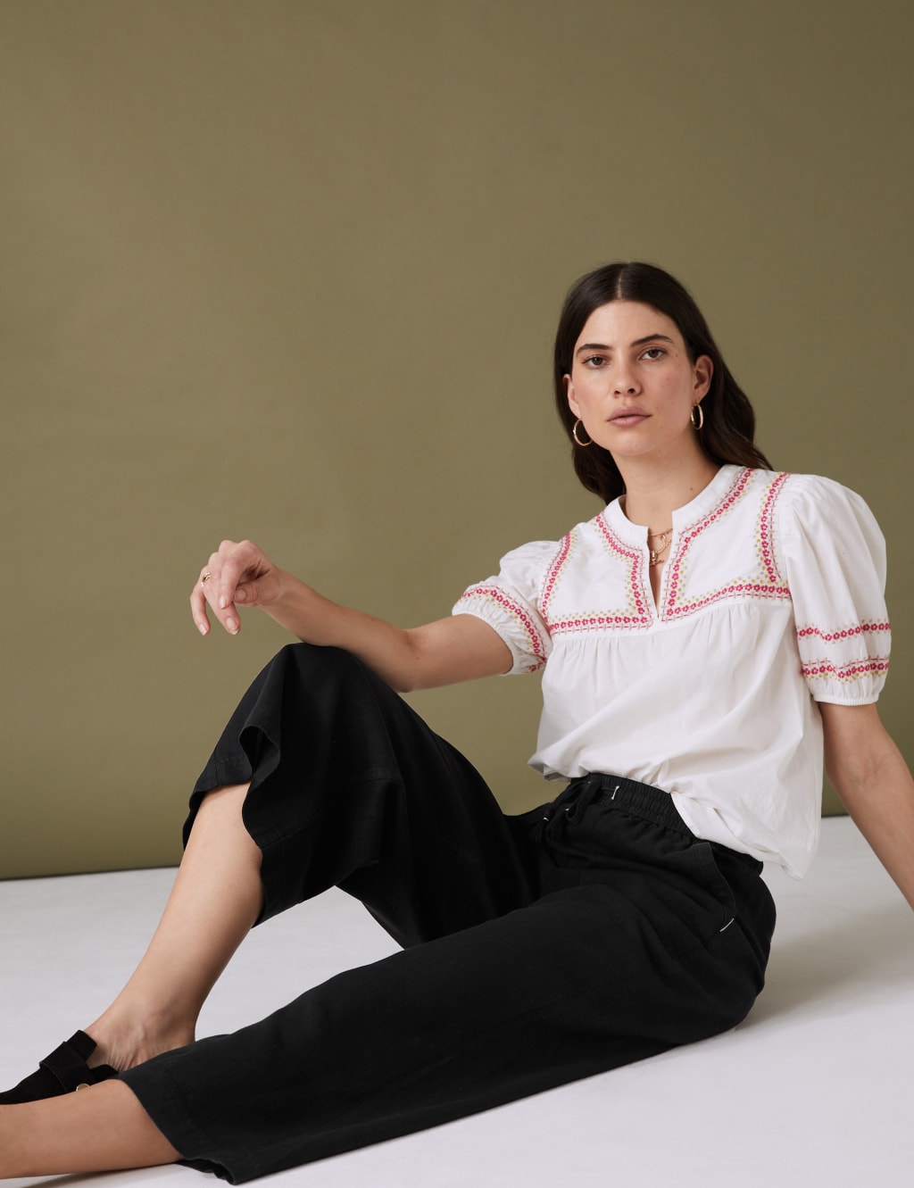 Linen Blend Wide Leg Cropped Trousers image 2