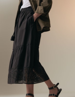 

Womens Per Una Midaxi-Stufenrock mit hohem Baumwollanteil und Lochstickerei - Black, Black