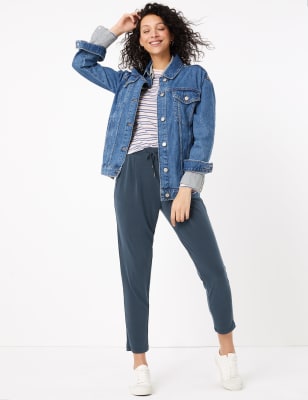 Modalrijke joggingbroek van jersey met smal toelopende pijpen